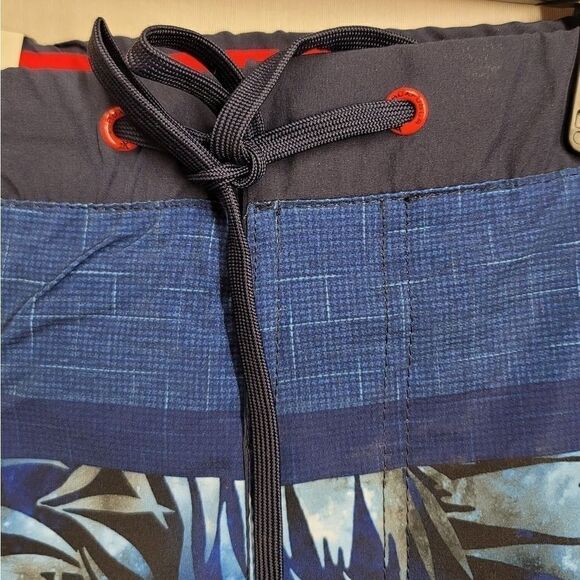 Zeroxposur Mens swim trunks XL blue & red - Picture 5 of 14